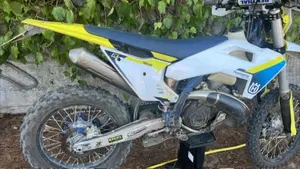 Husqvarna TE 250 (2024)  (2)