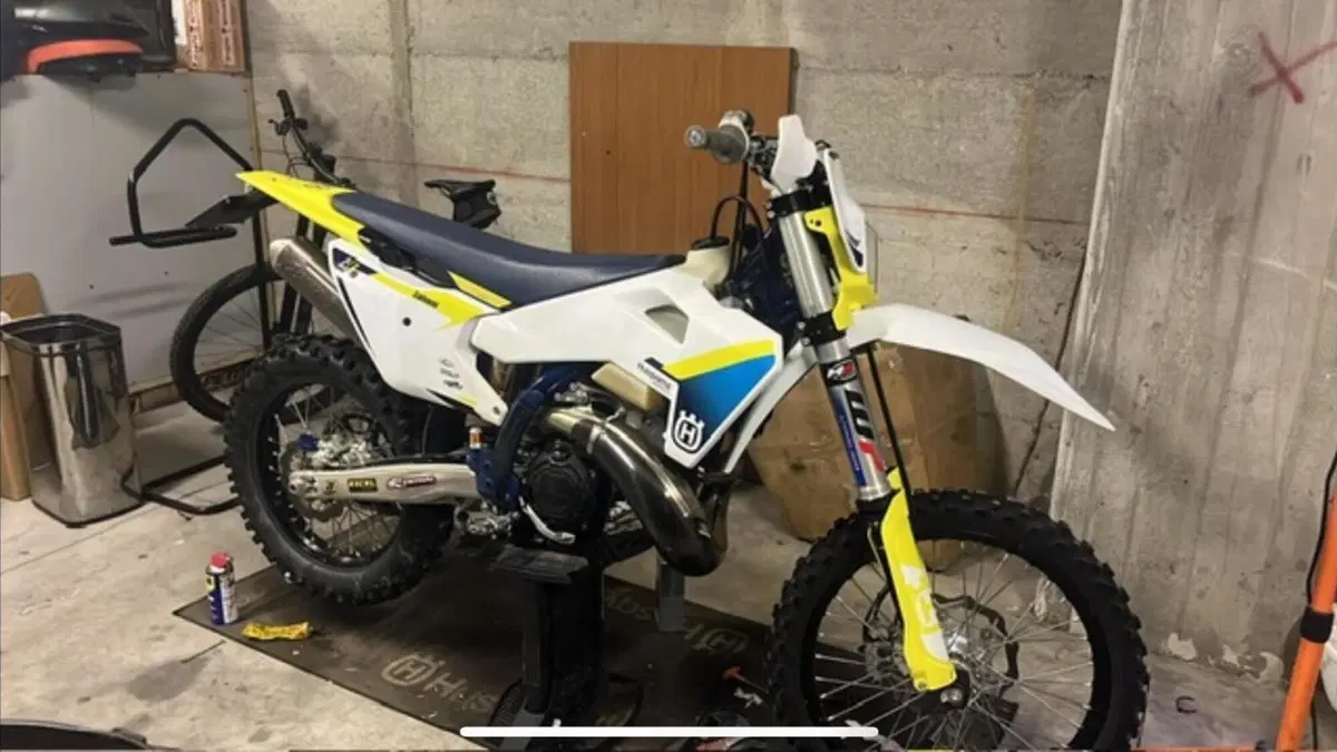 Husqvarna TE 250 (2024)  (3)