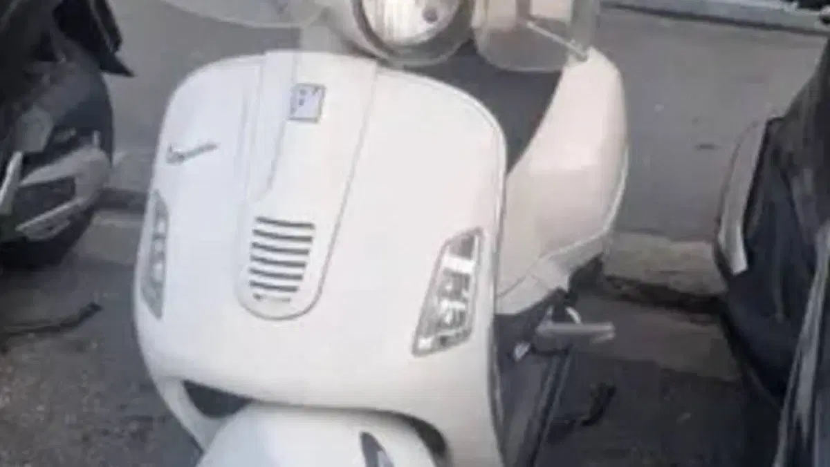 Vespa GTS 300 Super (2008 - 16)  (2)