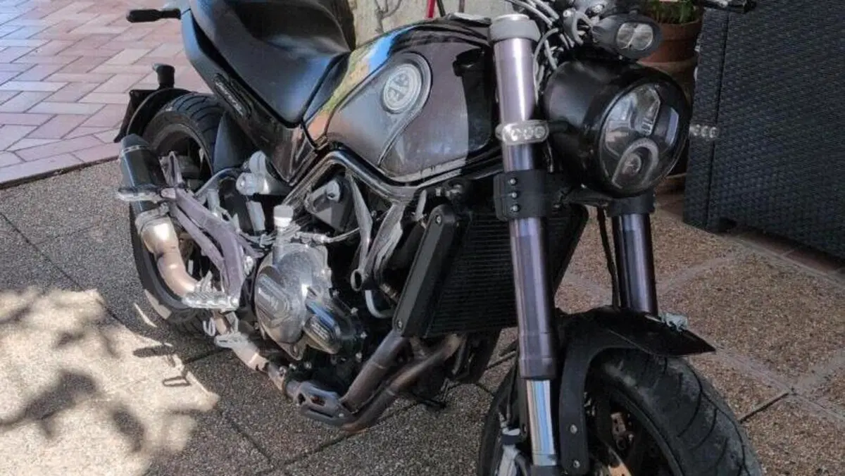 Benelli Leoncino 500 ABS (2017 - 20)  (2)