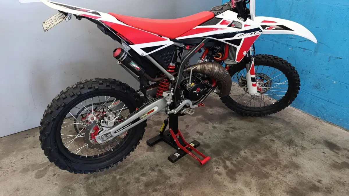 Fantic Motor Enduro 50 Performance 2t (2020)  (3)