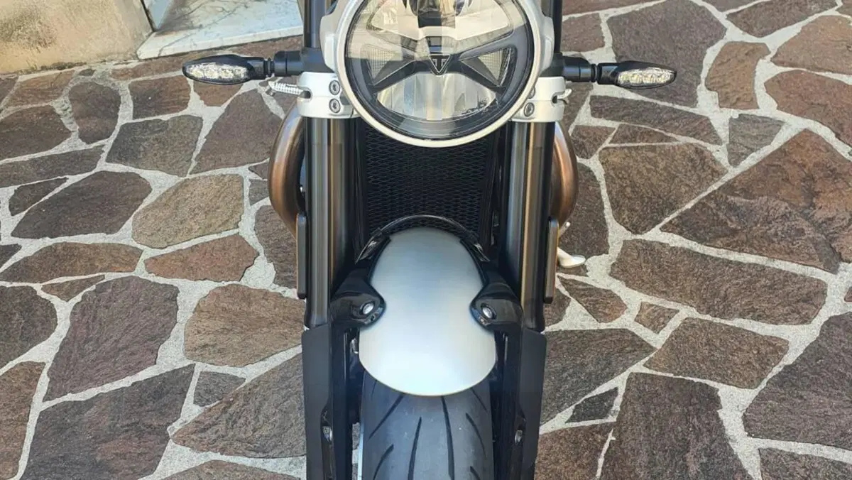 Triumph Speed Twin 1200 (2025 - 26)  (3)