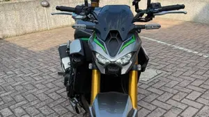 Kawasaki Z 900 SE (2025 - 27)  (8)