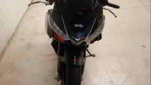 Aprilia Tuono 660 Factory (2022 - 24)  (2)