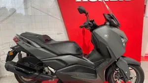 Yamaha X-Max 300 (2025 - 26)  (2)