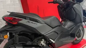 Yamaha X-Max 300 (2025 - 26)  (3)