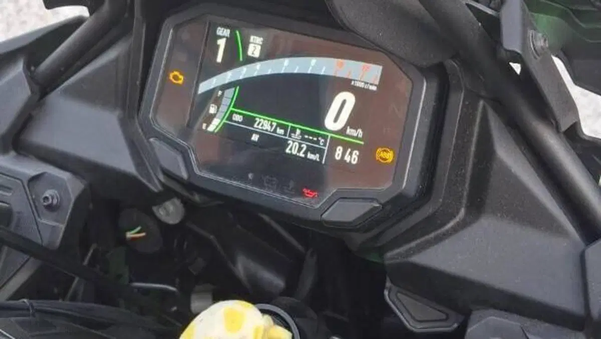 Kawasaki Versys 650 Grand Tourer (2022 - 24)  (6)