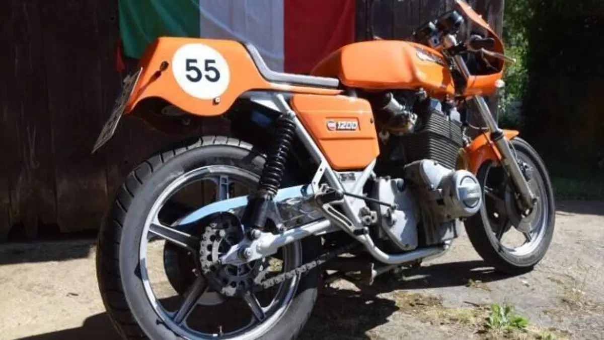 Laverda 1200  (3)