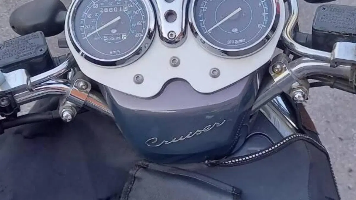 Piaggio Beverly Cruiser 250  (4)