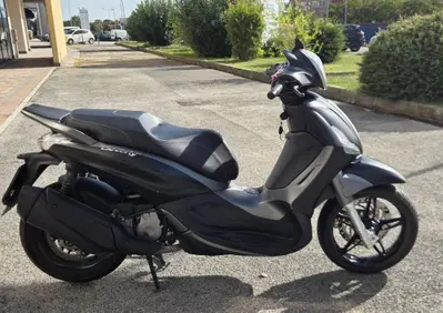 Piaggio Beverly 350 SportTouring ie ABS (2011 - 17) - Annuncio 10135647