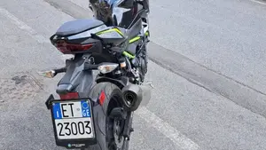 Kawasaki Z 400 Performance (2020)  (5)