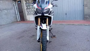 Honda Africa Twin CRF 1000L (2018 - 19)  (8)
