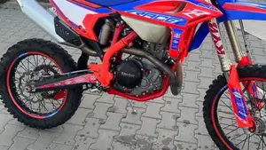 Betamotor RR 350 4T Enduro Race (2025)  (2)
