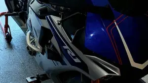 Yamaha YZF R1 (2015 - 16)  (3)