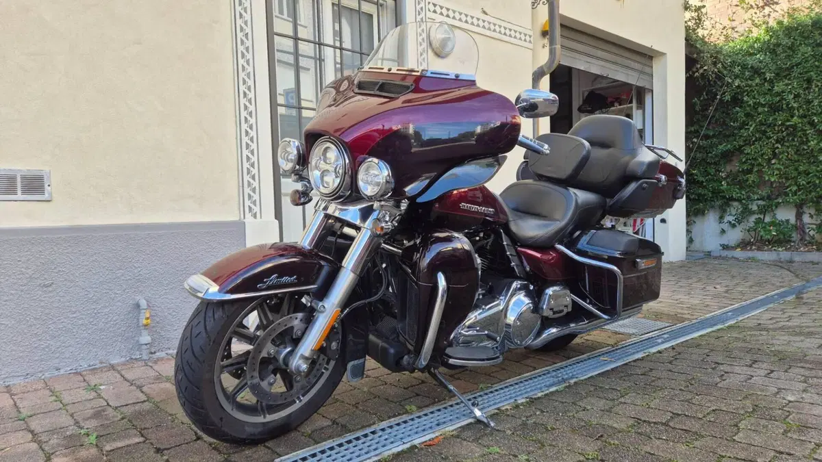 Harley-Davidson 1690 Electra Glide Ultra Limited Low (2014 - 16) - FLHTKL 