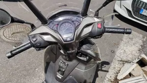 Honda SH 300 i Sport ABS (2018 - 20)  (2)