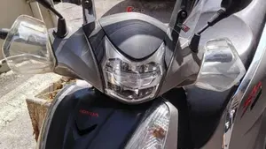 Honda SH 300 i Sport ABS (2018 - 20)  (6)