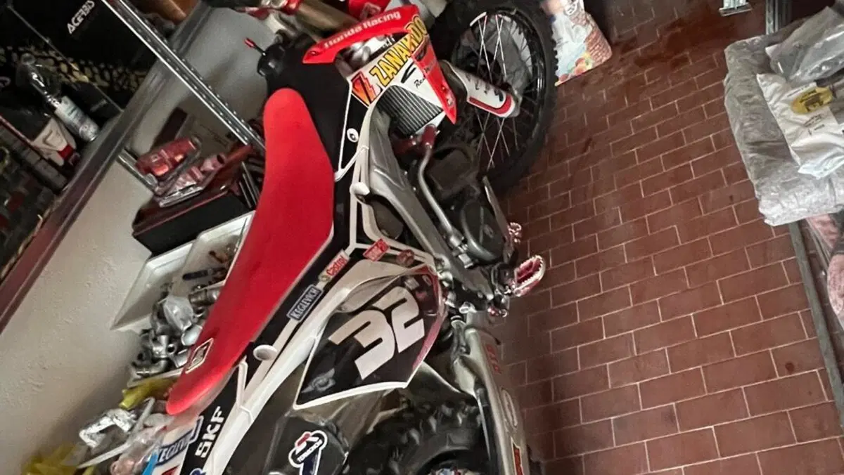 Honda CRF 250RF (2015)  (3)