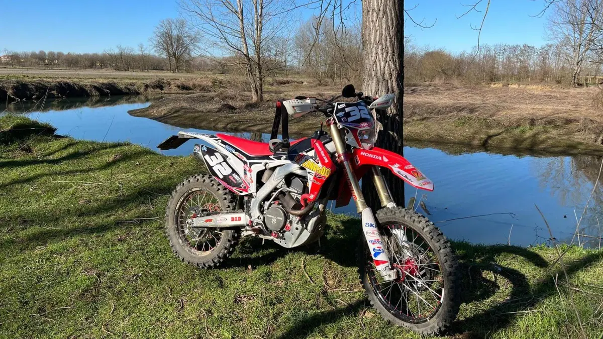 Honda CRF 250RF (2015)  (4)