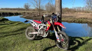 Honda CRF 250RF (2015)  (4)