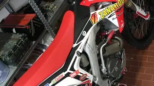 Honda CRF 250RF (2015)  (6)