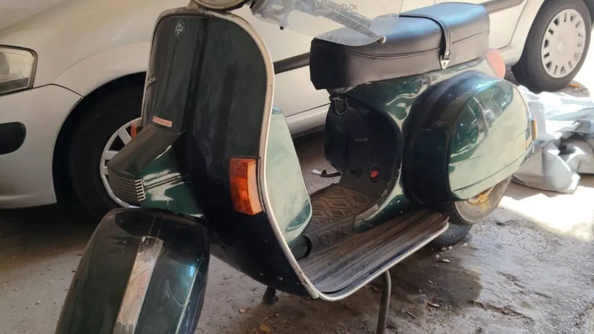 Piaggio Vespa 150 PX (1980 - 00)  (4)