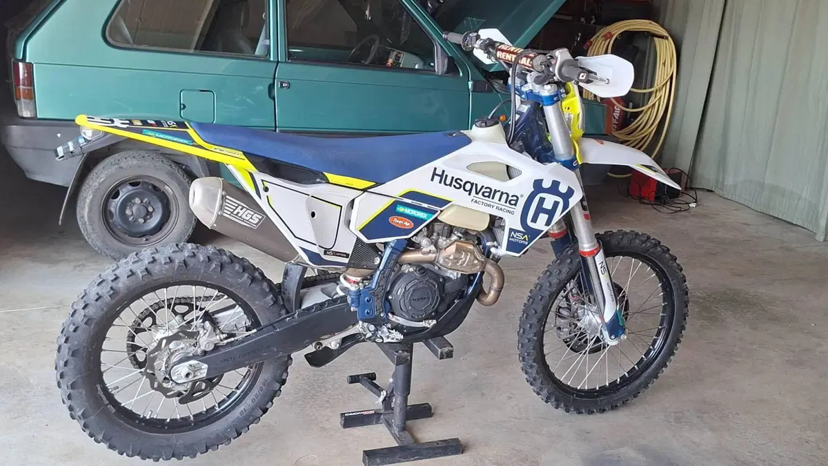 Husqvarna FE 450 (2024)  (4)