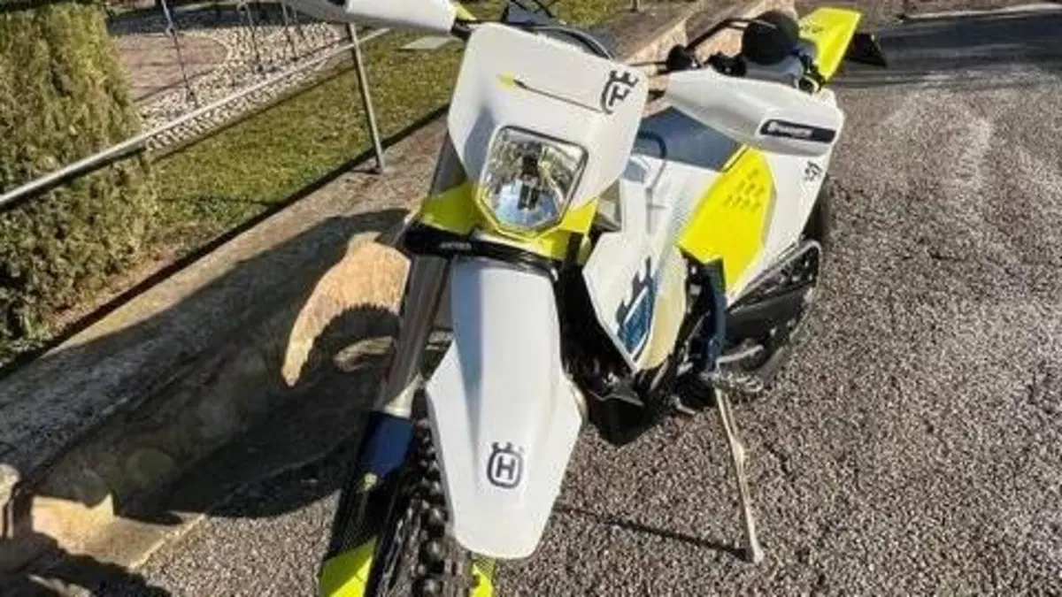 Husqvarna FE 450 (2024) 