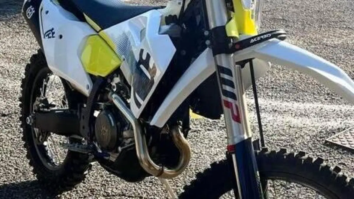 Husqvarna FE 450 (2024)  (3)