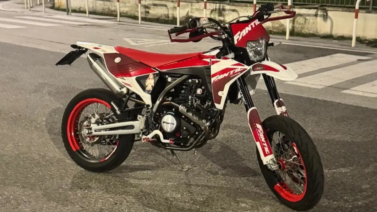 Fantic Motor XMF 125 Motard Performance 4T (2023 - 24) 