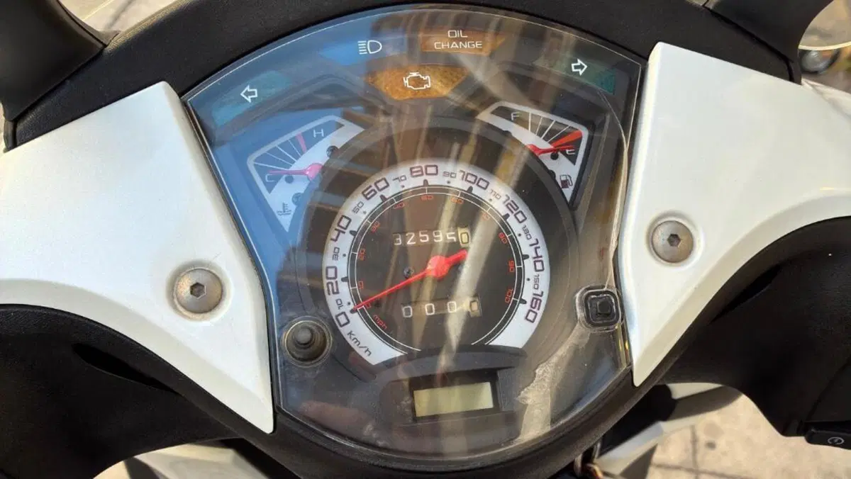 Honda SH 150i (2009 - 12)  (2)