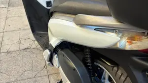 Honda SH 150i (2009 - 12)  (4)