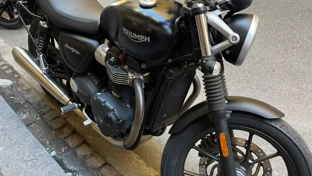 Triumph Street Twin 900 (2017 - 18) 