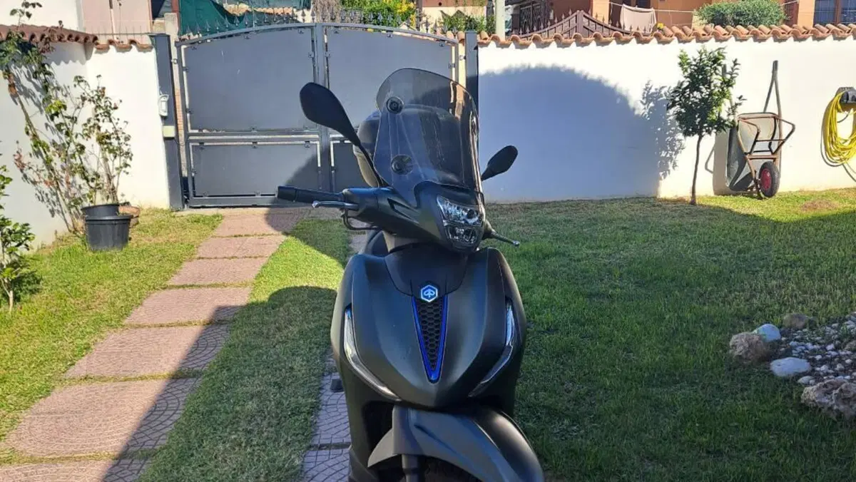 Piaggio Beverly 310 S (2025 - 26)  (3)