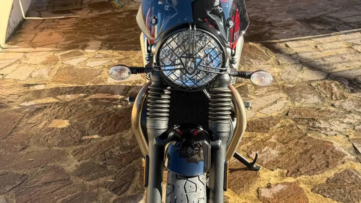 Triumph Street Twin 900 (2019 - 20)  (3)