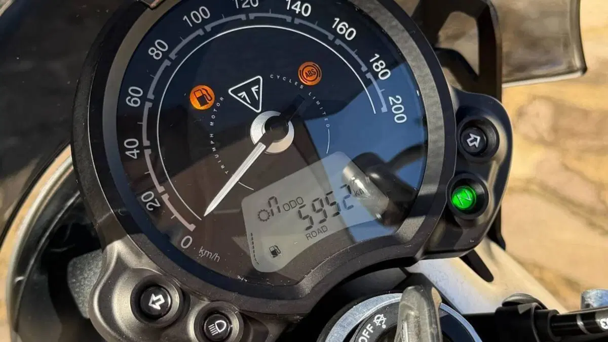 Triumph Street Twin 900 (2019 - 20)  (7)