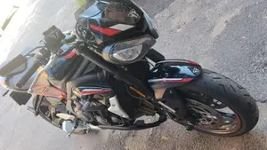 Triumph Street Triple R (2020 - 22)  (5)