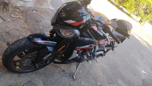 Triumph Street Triple R (2020 - 22)  (7)