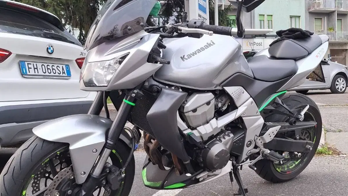Kawasaki Z 750 (2007 - 14)  (5)