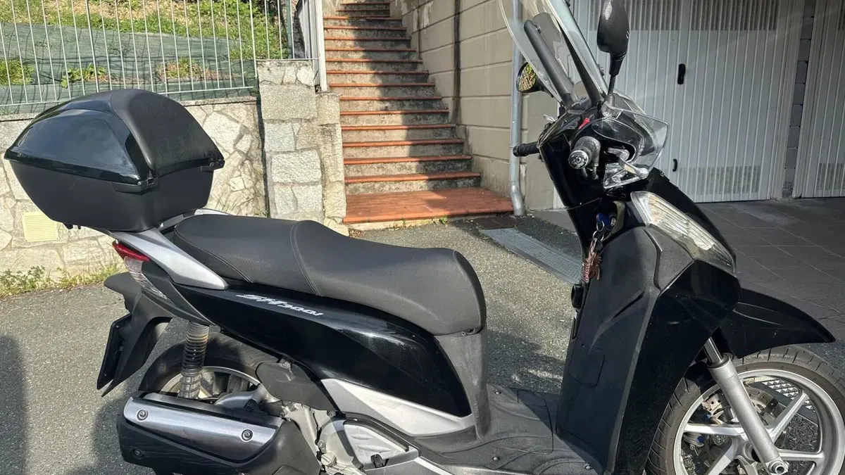Honda SH 300 i (2011 - 14)  (3)