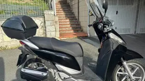 Honda SH 300 i (2011 - 14)  (3)