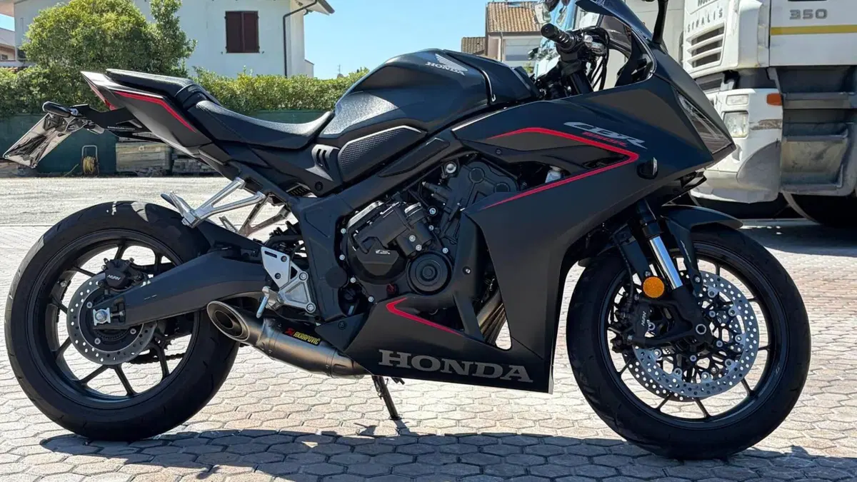 Honda CBR 650 R E-Clutch (2024 - 26)  (4)