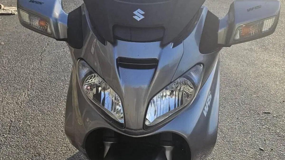 Suzuki Burgman AN 650 Executive ABS (2006 - 12)  (4)