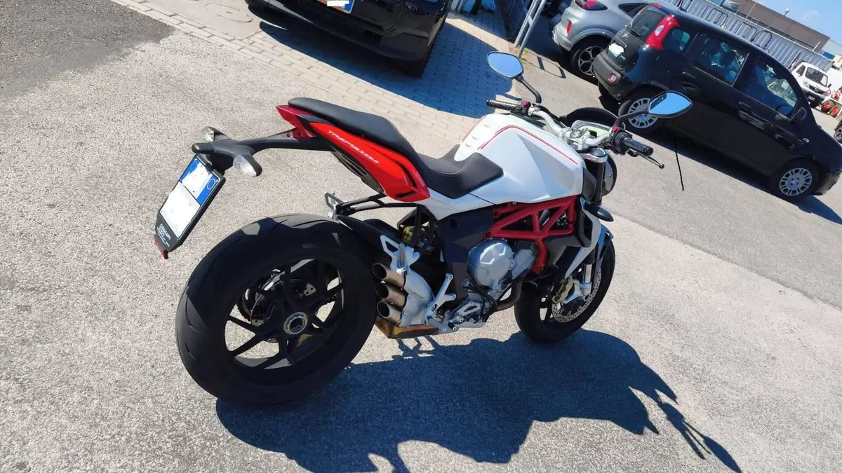 MV Agusta Brutale 800 EAS (2012 - 14)  (5)