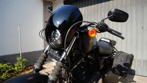 Harley-Davidson 883 Iron (2014 - 16) - XL 883N  (10)