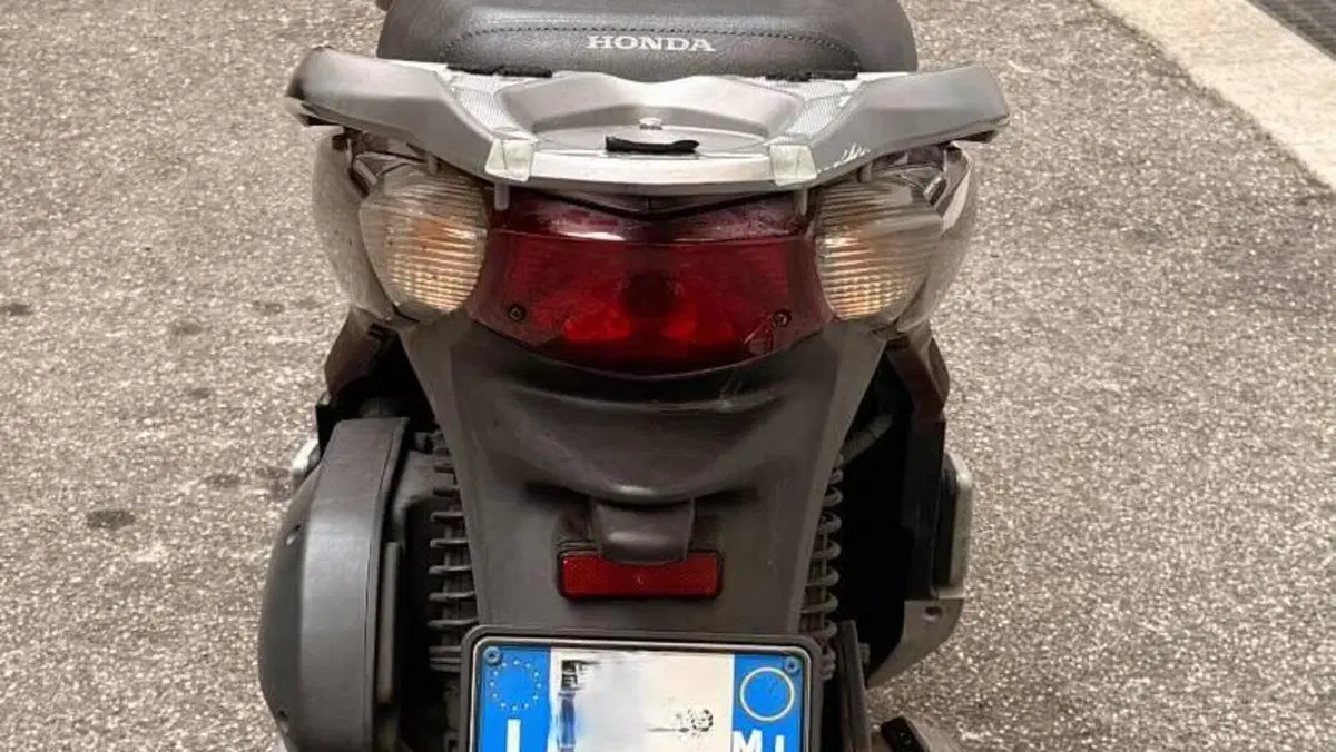 Honda SH 125 i (2009 - 12)  (3)
