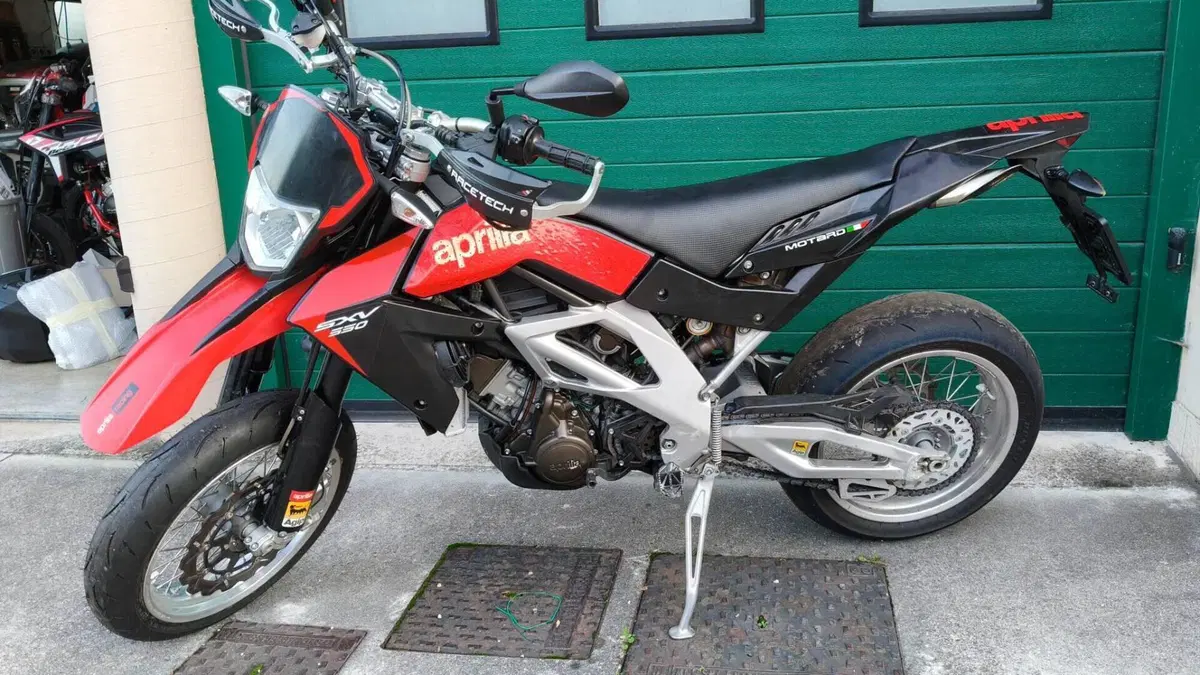 Aprilia RXV 550 (2009 - 14)  (2)