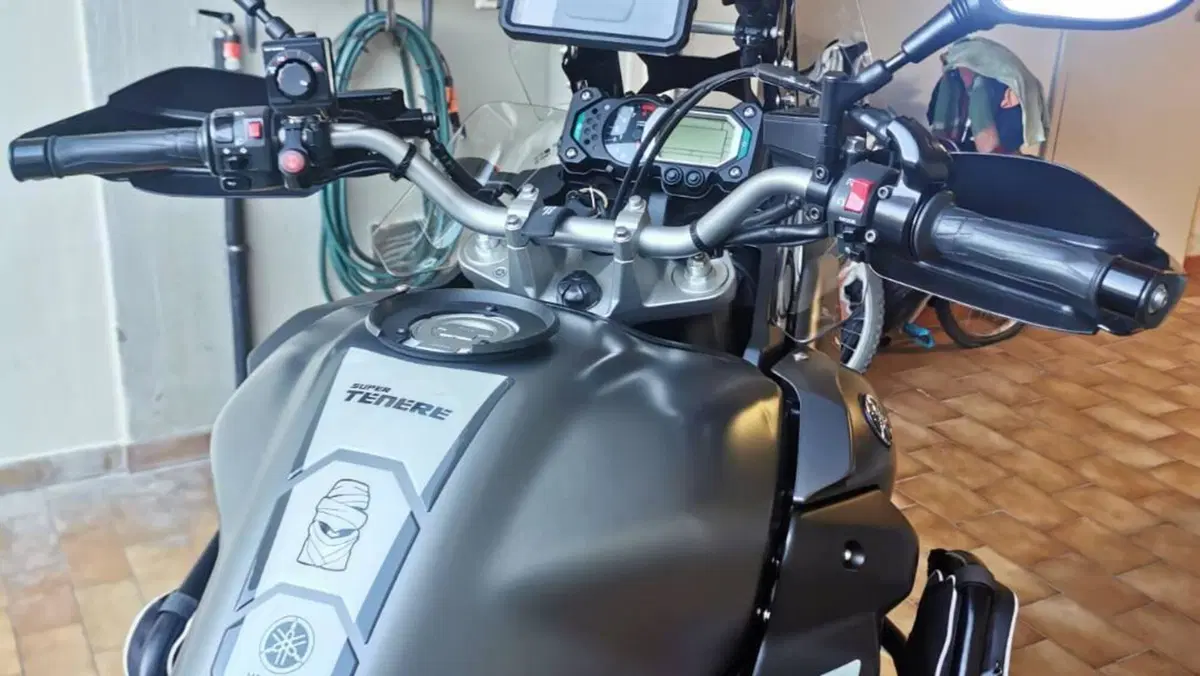 Yamaha XT1200Z Super Ténéré ABS (2010 - 15)  (3)