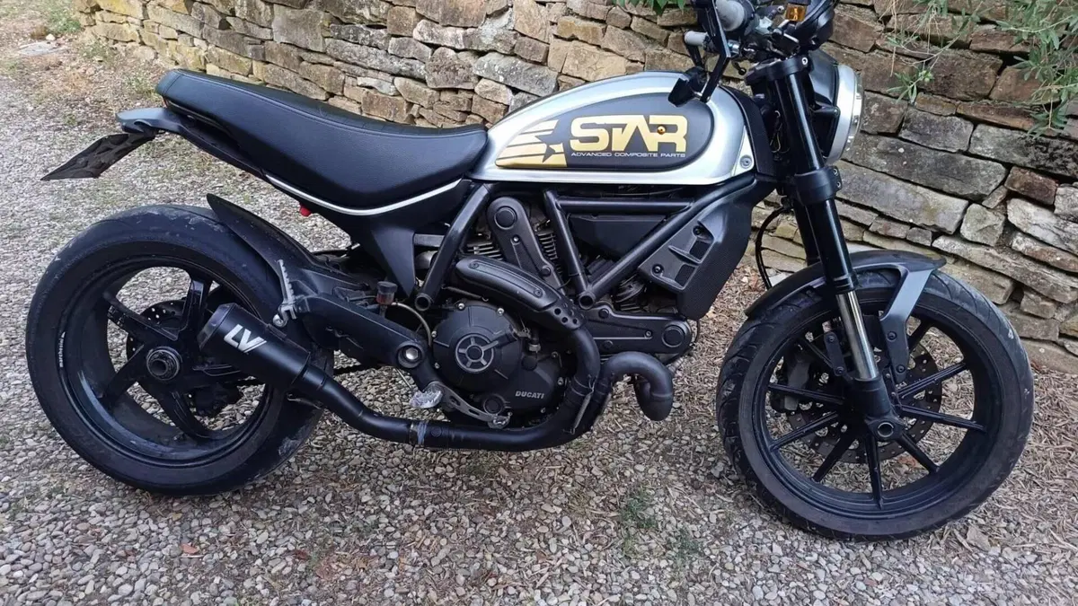 Ducati Scrambler 800 Icon (2015 - 16) 