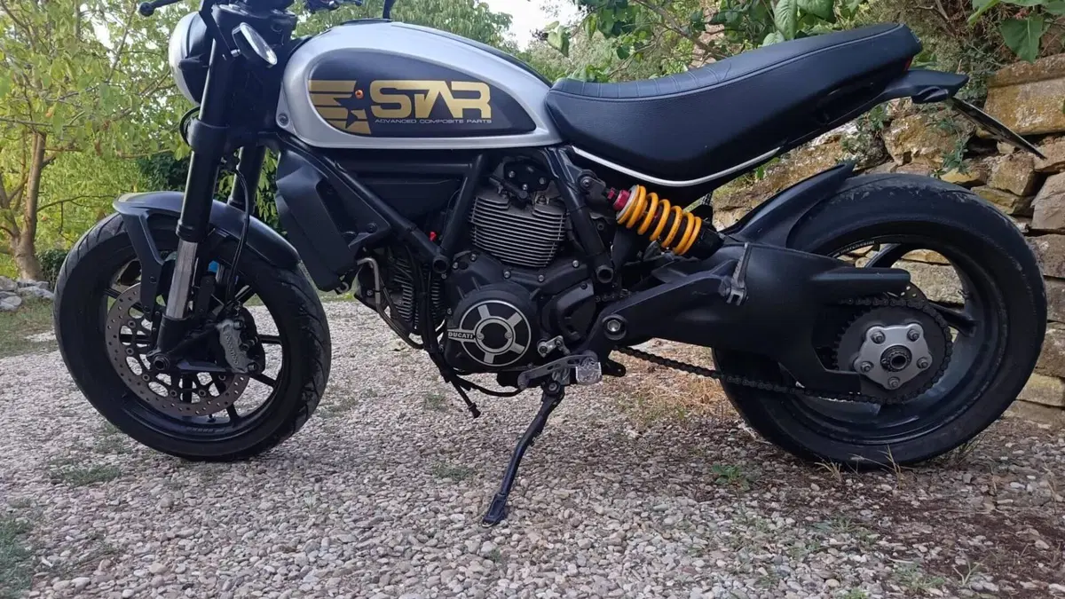 Ducati Scrambler 800 Icon (2015 - 16)  (2)